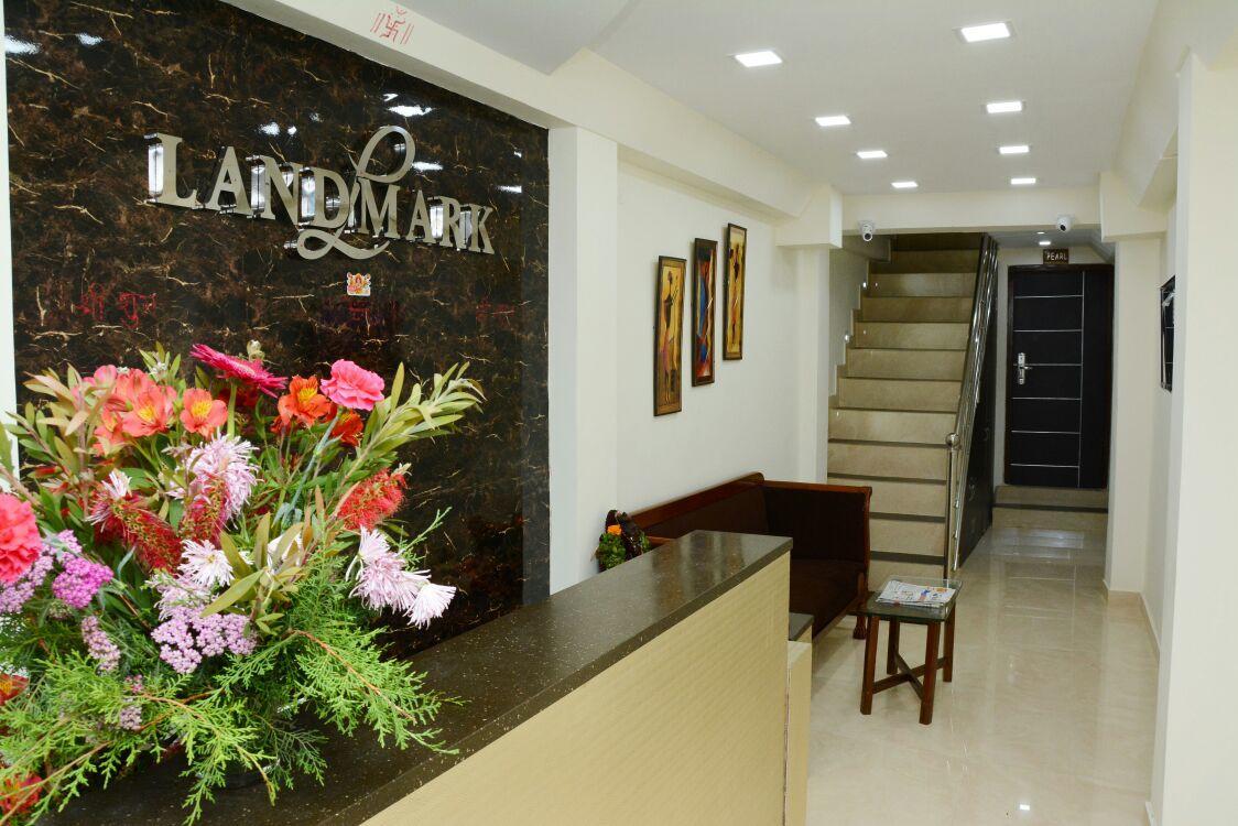 Hotel Landmark อูตี ภายนอก รูปภาพ